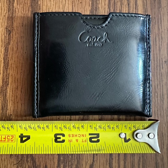 Coach vintage I’d card case and compact mirror - Picture 10 of 12